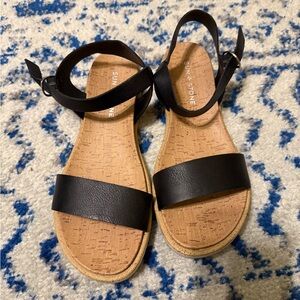 Sun + Stone Black Sandals Size 7.5